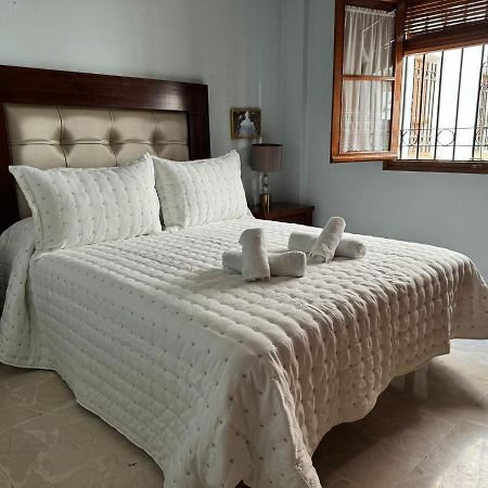 Apartamento Buen Pastor Con Parking Gratuito 科爾多瓦 外观 照片